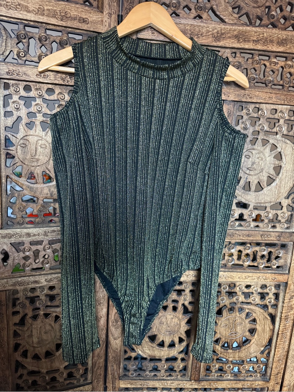 Dream Bandits SZ XL peek-a-boo shoulder Metallic Green Ribbed Bodysuit